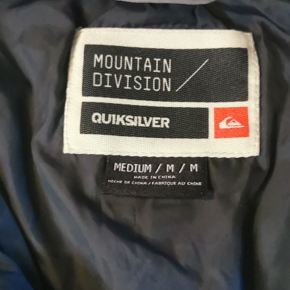 🥾 Quicksilver Jacket, Size M - Picture 10 of 10
